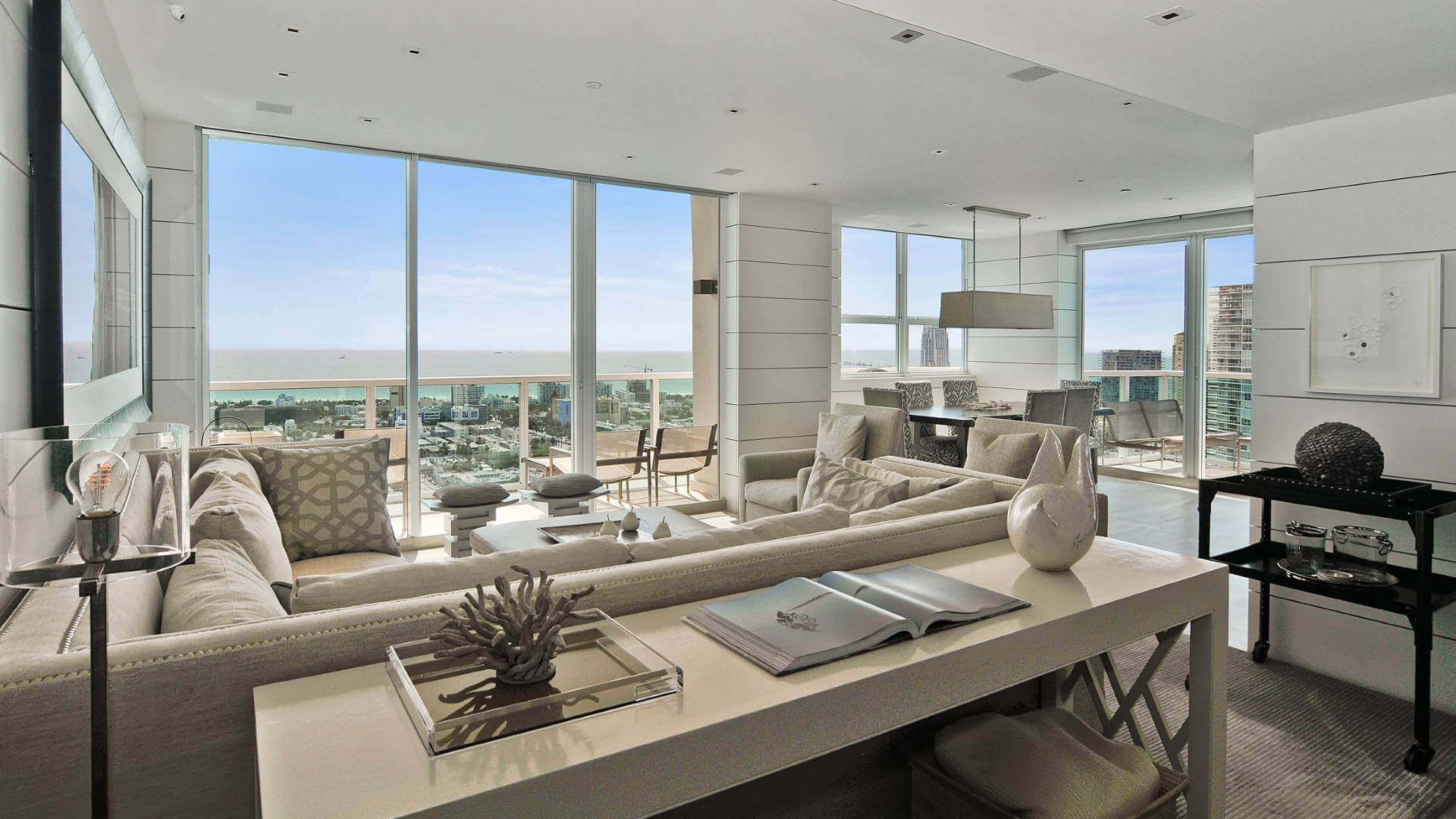 Featured real estate listing in West Vancouver